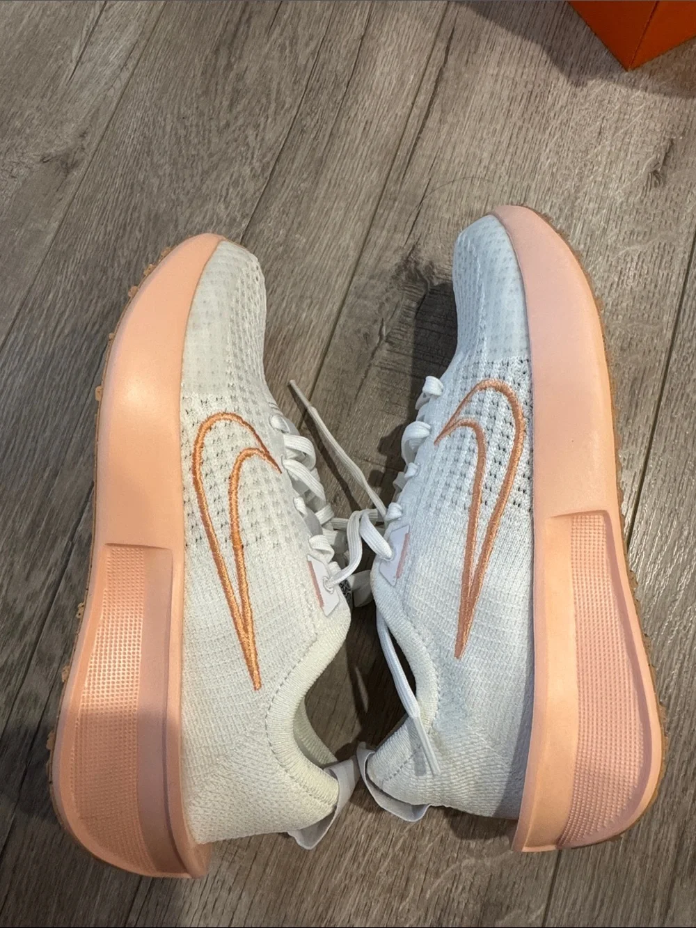 Nike Women's Interact Run Shoes - Picture 13 of 13